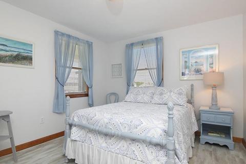 28 Wankinquoah Ave, Wareham, MA 02571 photo 10