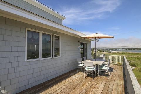 28 Wankinquoah Ave, Wareham, MA 02571 photo 4