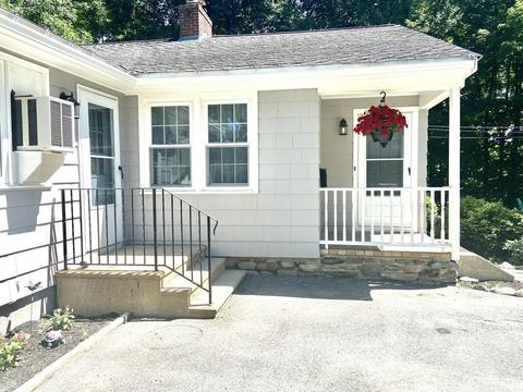 22 Wendover Rd, Worcester, MA 01606 photo 4