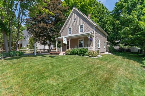 5 Bunker Ave, Reading, MA 01867 photo 2