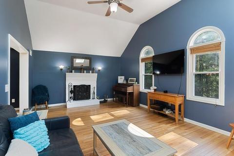 88 Whitins Rd, Sutton, MA 01590 photo 11