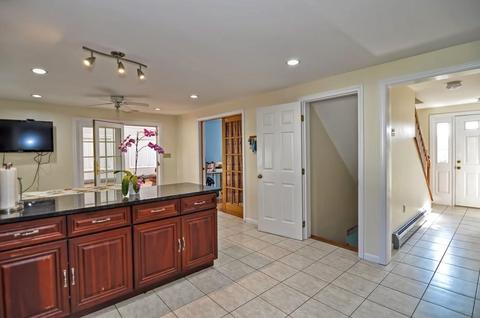 2 Naples Rd, Worcester, MA 01606 photo 8