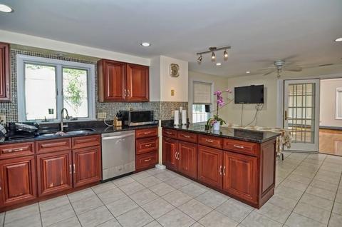 2 Naples Rd, Worcester, MA 01606 photo 11