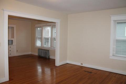 27 Palm St, Springfield, MA 01108 photo 8