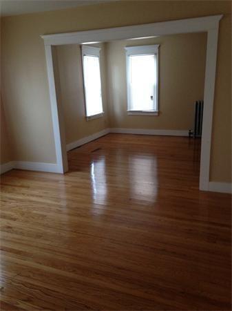 27 Palm St, Springfield, MA 01108 photo 4