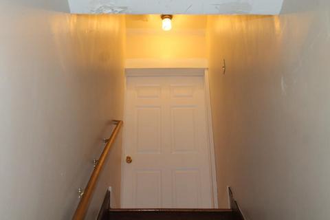 27 Palm St, Springfield, MA 01108 photo 13