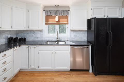 7 Wachusett Dr, Sutton, MA 01590 photo 10