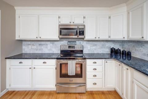 7 Wachusett Dr, Sutton, MA 01590 photo 8