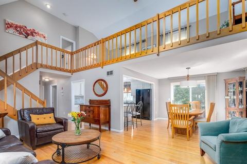 7 Wachusett Dr, Sutton, MA 01590 photo 3