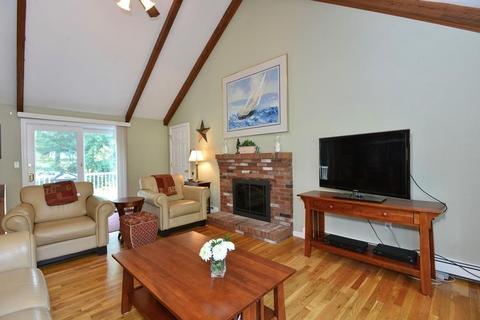 7 Monamie Ln, Walpole, MA 02081 photo 16