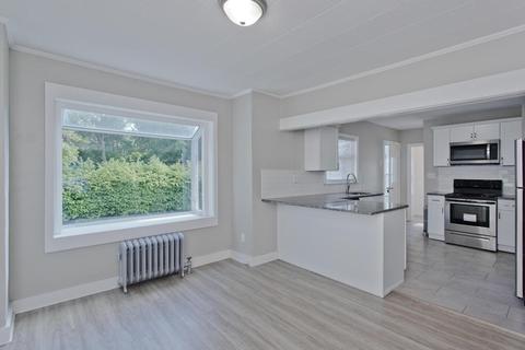 260 Laurelton St, Springfield, MA 01109 photo 8