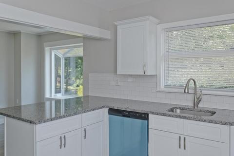 260 Laurelton St, Springfield, MA 01109 photo 15