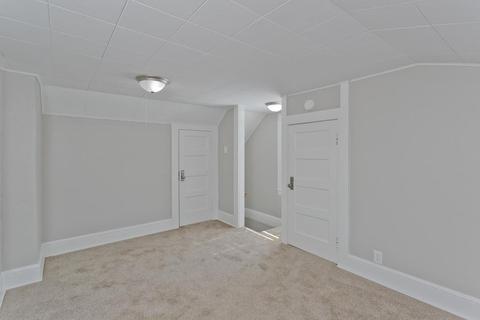 260 Laurelton St, Springfield, MA 01109 photo 30