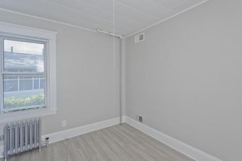 260 Laurelton St, Springfield, MA 01109 photo 26