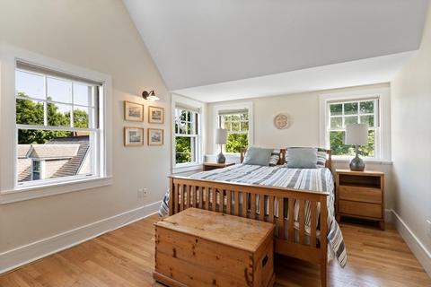 35 Allerton St, Brookline, MA 02445 photo 18