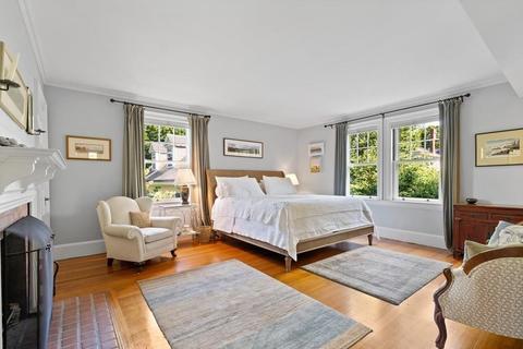 35 Allerton St, Brookline, MA 02445 photo 11