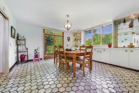 800 Plumtree Rd, Springfield, MA 01118 photo 18