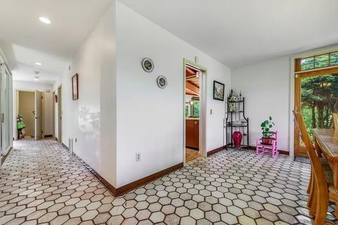 800 Plumtree Rd, Springfield, MA 01118 photo 25