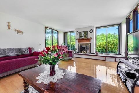 800 Plumtree Rd, Springfield, MA 01118 photo 21