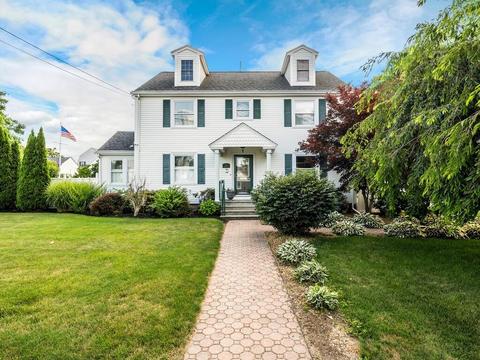 29 Slater St, Webster, MA 01570 photo 1