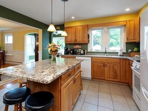 29 Slater St, Webster, MA 01570 photo 9