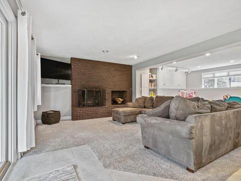 6 David Cir, Walpole, MA 02081 photo 20