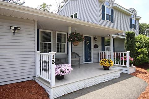 13 Wayne Rd, Peabody, MA 01960 photo 4