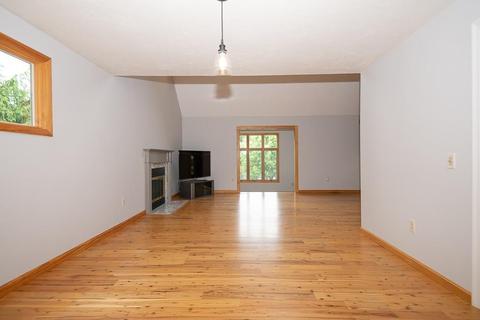71 Highland View Dr, Sutton, MA 01590 photo 9