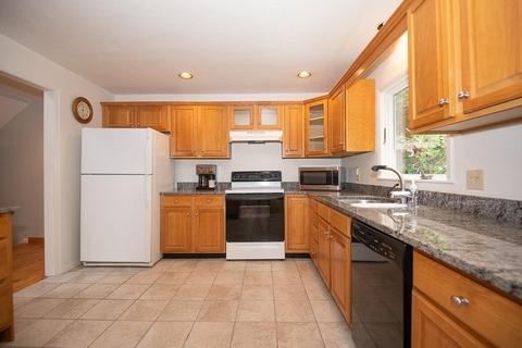 71 Highland View Dr, Sutton, MA 01590 photo 8