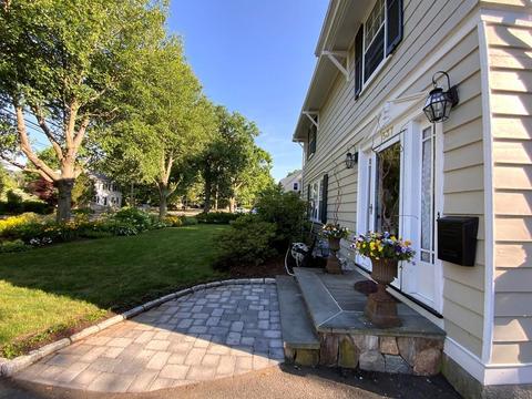 537 Chestnut St, Needham, MA 02492 photo 3