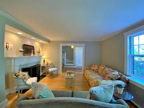 537 Chestnut St, Needham, MA 02492 photo 8