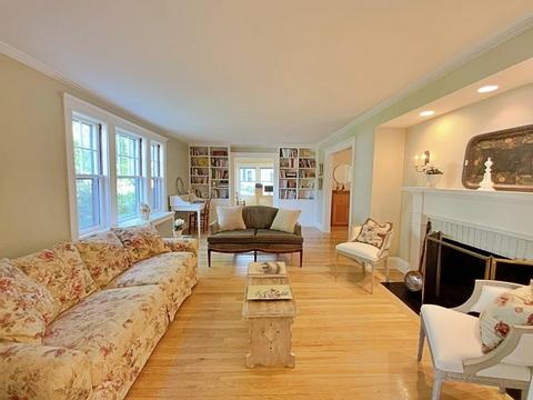 537 Chestnut St, Needham, MA 02492 photo 7