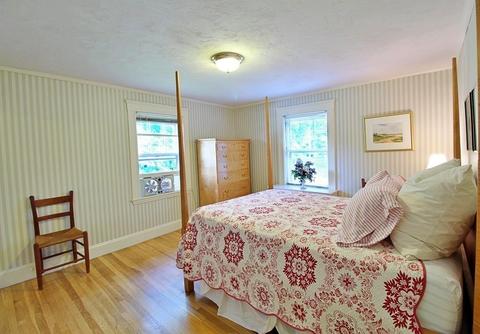 537 Chestnut St, Needham, MA 02492 photo 22