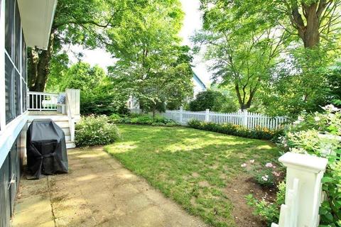 537 Chestnut St, Needham, MA 02492 photo 34