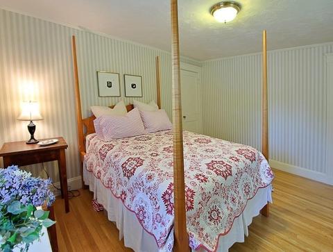 537 Chestnut St, Needham, MA 02492 photo 23