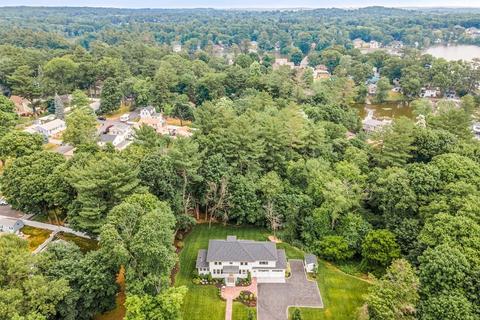 434 Summer St, Lynnfield, MA 01940 photo 4