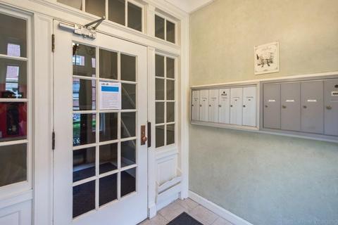 60 Elm St #9, Worcester, MA 01609 photo 8