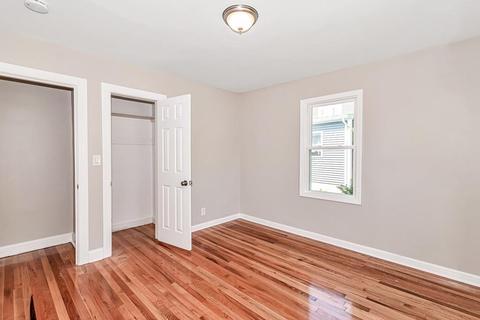 49 Joy St, Chicopee, MA 01013 photo 17