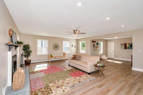 49 Joy St, Chicopee, MA 01013 photo 13