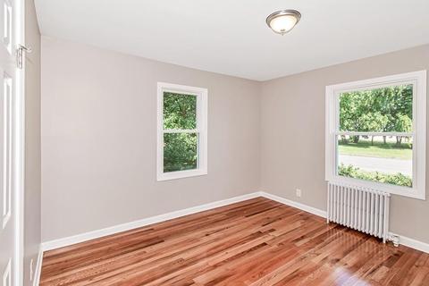 49 Joy St, Chicopee, MA 01013 photo 16