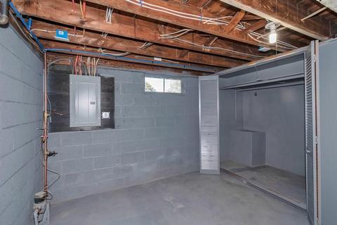 49 Joy St, Chicopee, MA 01013 photo 35