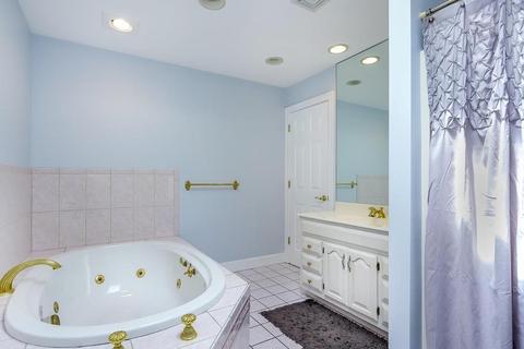 12 Hearthridge Dr, Canton, MA 02021 photo 17