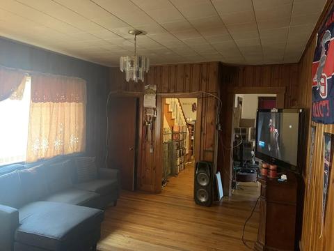 22 Orleans St, Springfield, MA 01109 photo 8