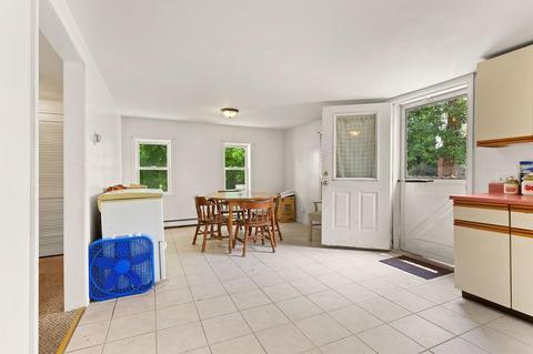 3 Clark St, Amesbury, MA 01913 photo 5