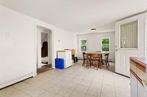 3 Clark St, Amesbury, MA 01913 photo 6