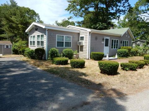 16 Judson St, Wareham, MA 02571 photo 2