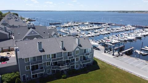 700 Shore Dr #802, Fall River, MA 02721 photo 1