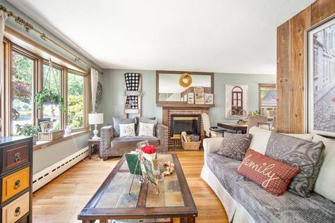 43 Emmet St, Springfield, MA 01119 photo 6