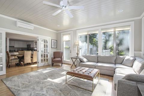 438 Main St, Barnstable, MA 02655 photo 3