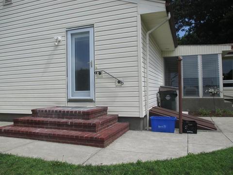 21 Vincent St, Fall River, MA 02720 photo 3